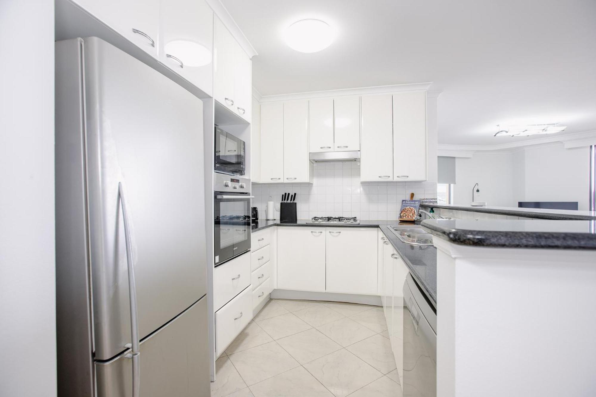 Pyrmont 2 Bed - Prime Location W Parking Apartment Sydney