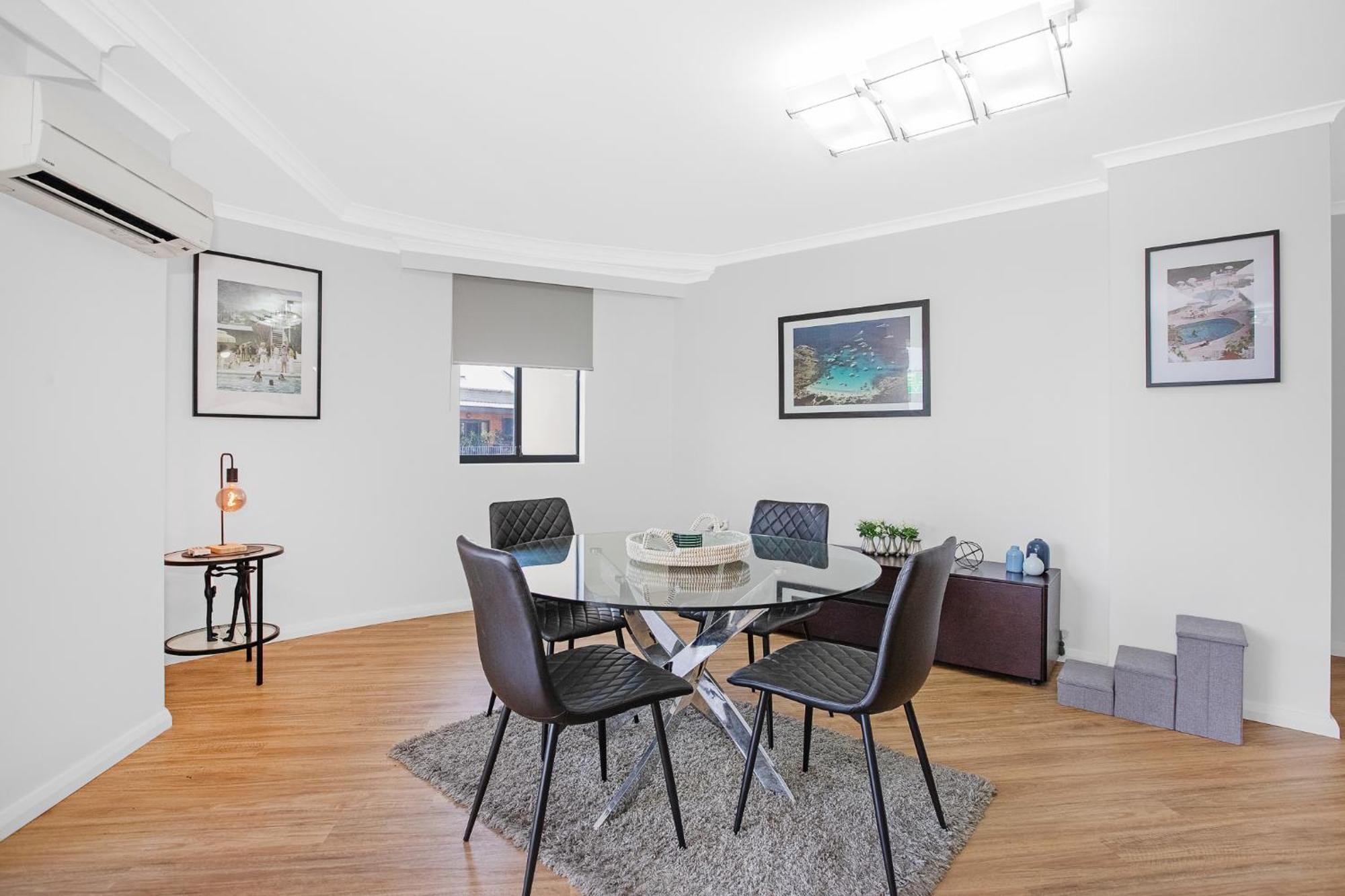 Pyrmont 2 Bed - Prime Location W Parking Apartment *