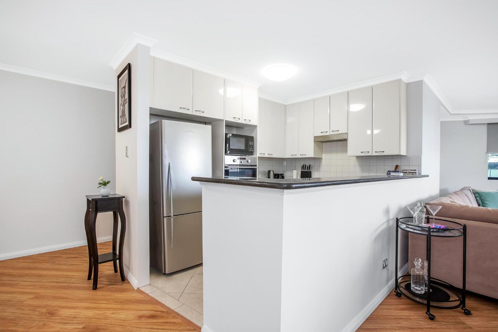 Pyrmont 2 Bed - Prime Location W Parking *